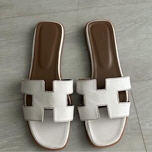 Hermes white sandals size 39